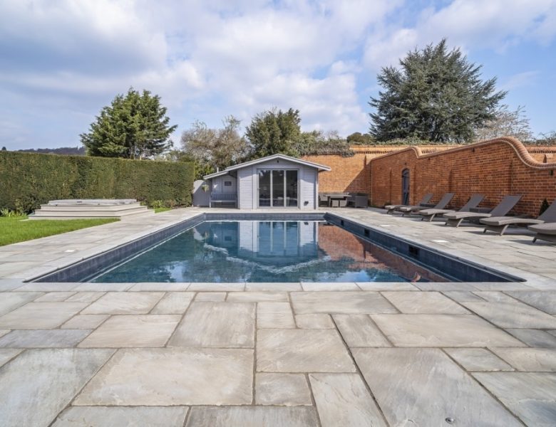 Refined Edges: The Elegance of Pool Coping Stone